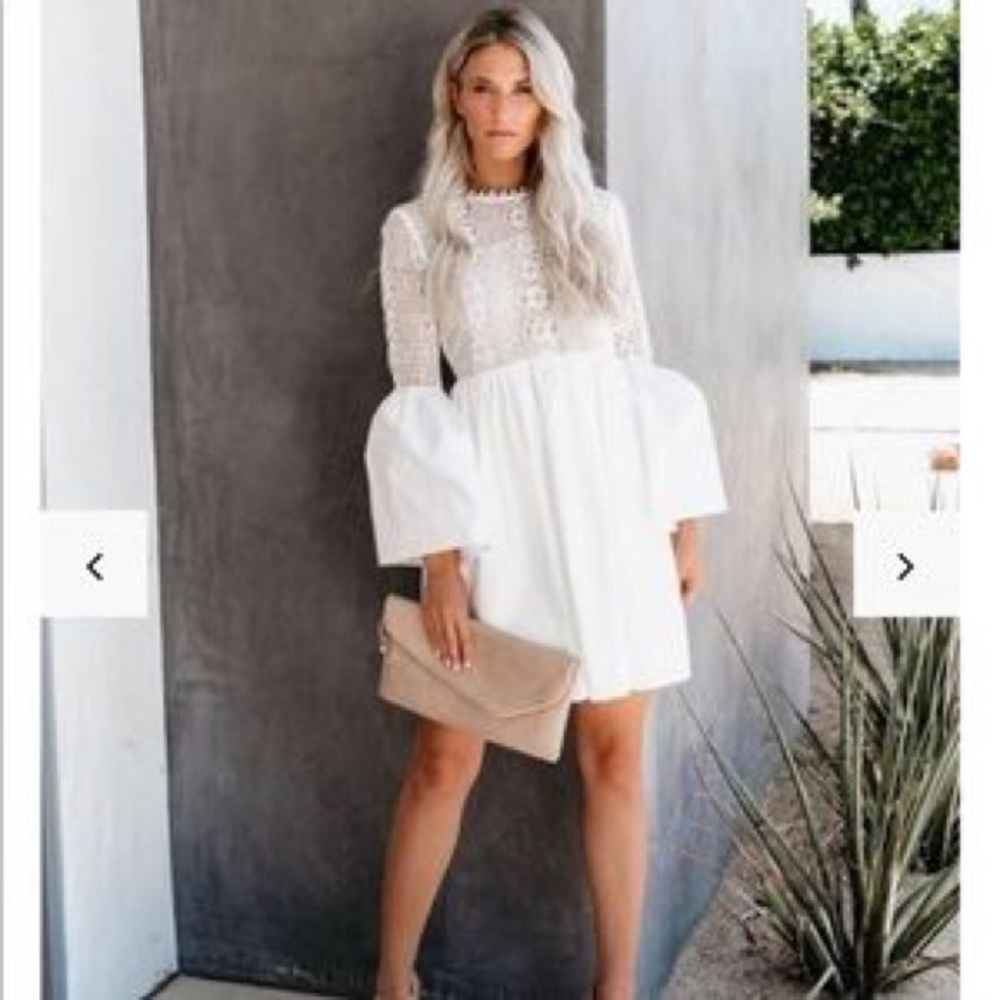 Bell sleeve lace dress